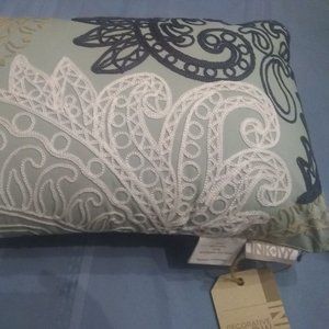 Ink+Ivy oblong decorative cotton pillow